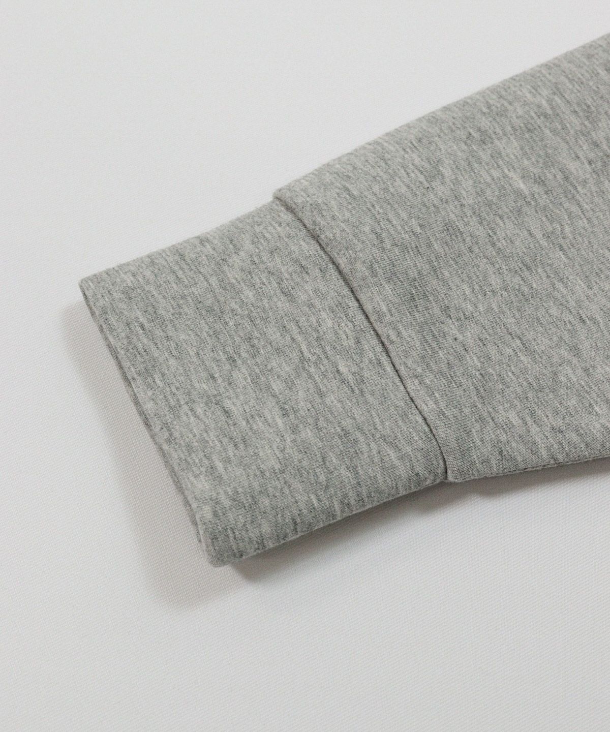 袖口(ライトグレー)