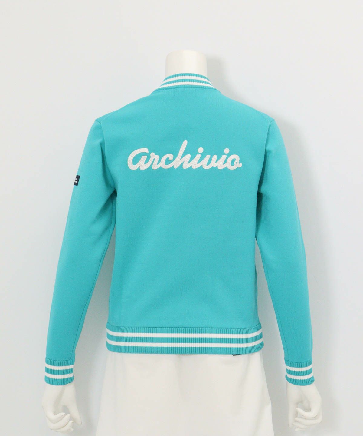 バック刺繍ニットブルゾン|アルチビオ - ゴルフウェアや婦人服通販