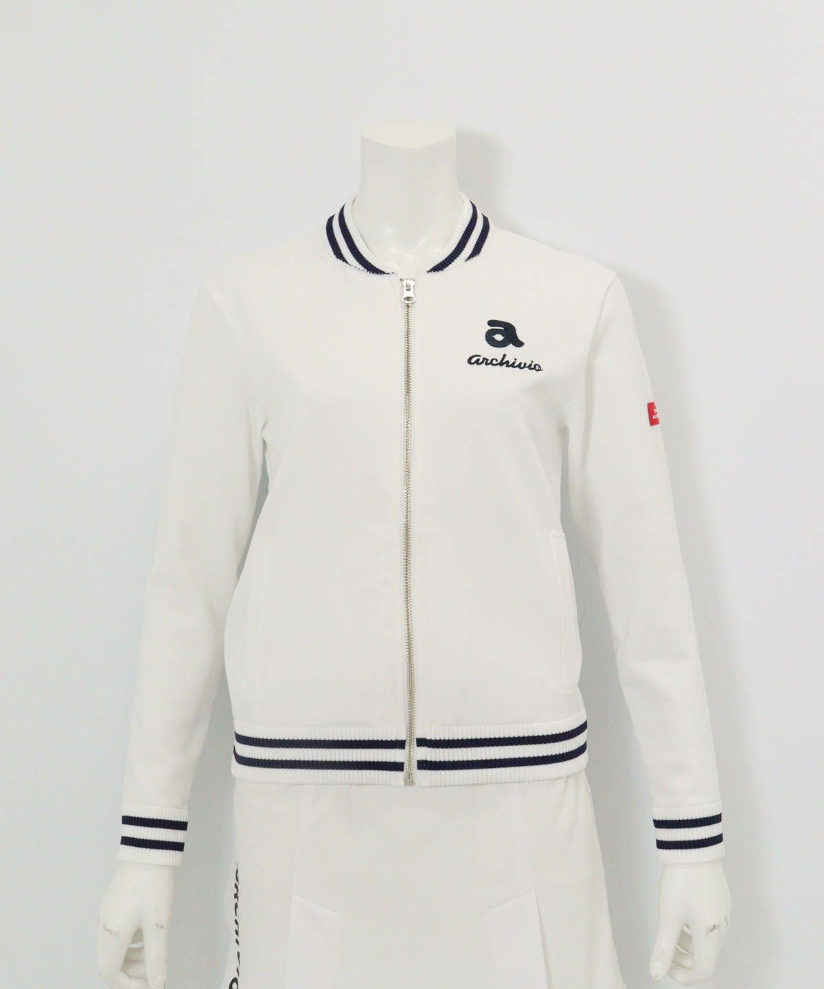 バック刺繍ニットブルゾン|アルチビオ - ゴルフウェアや婦人服通販