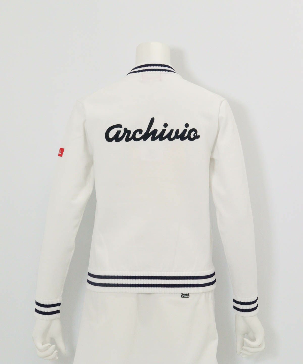 バック刺繍ニットブルゾン|アルチビオ - ゴルフウェアや婦人服通販