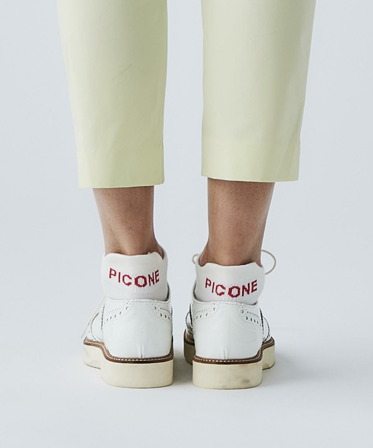 モデル着用画像（ホワイト）