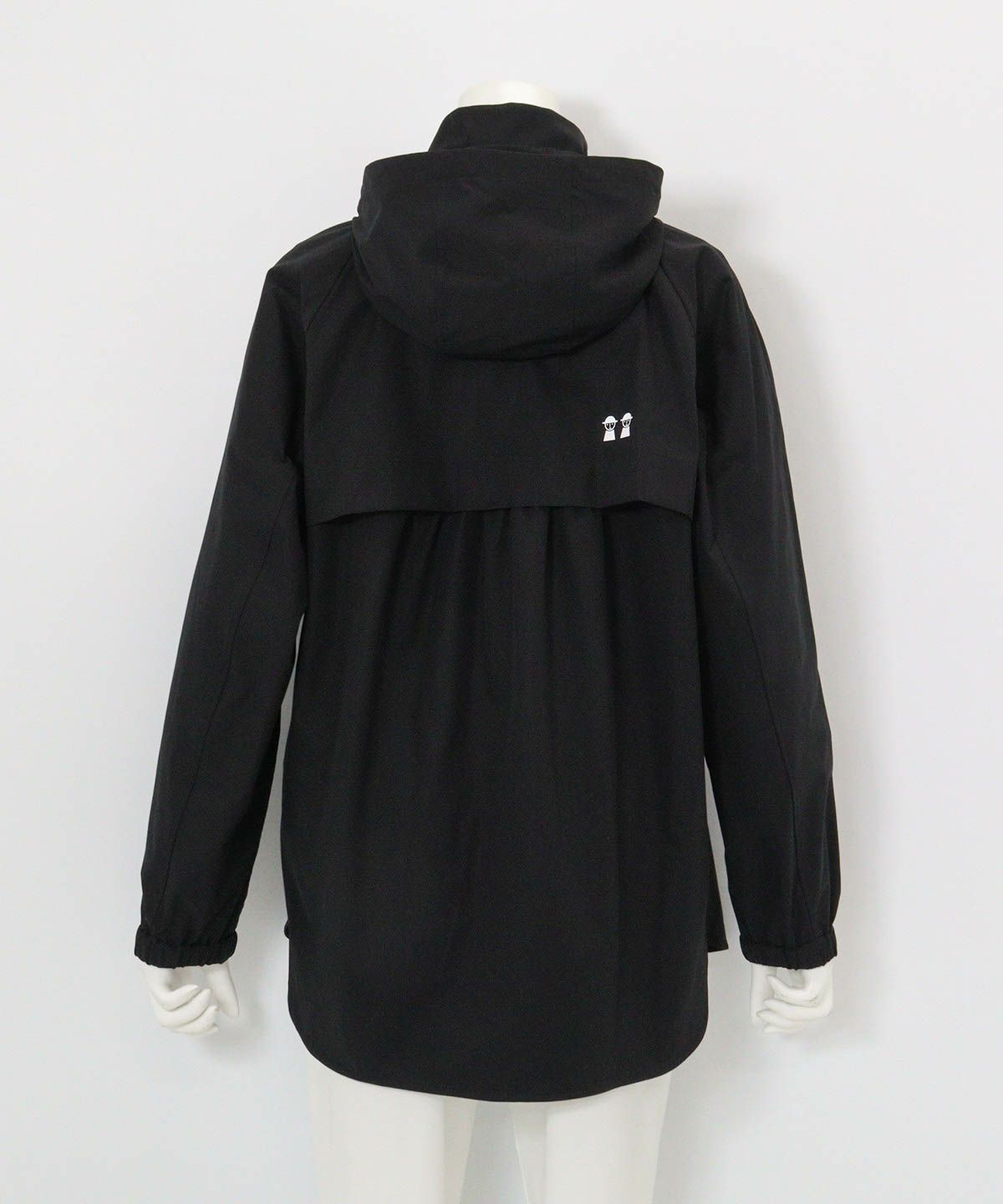 UV撥水フード付ジップブルゾン後（ブラック）