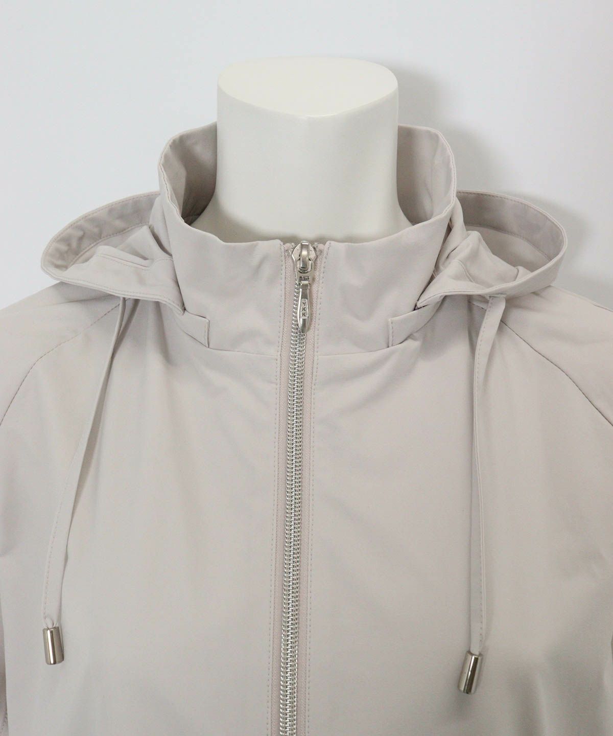 首元（ライトグレー）