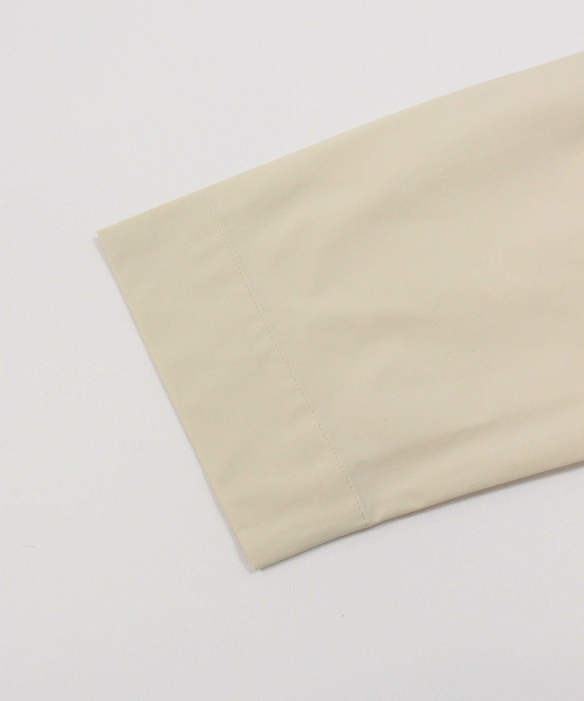 袖口(ベージュ)