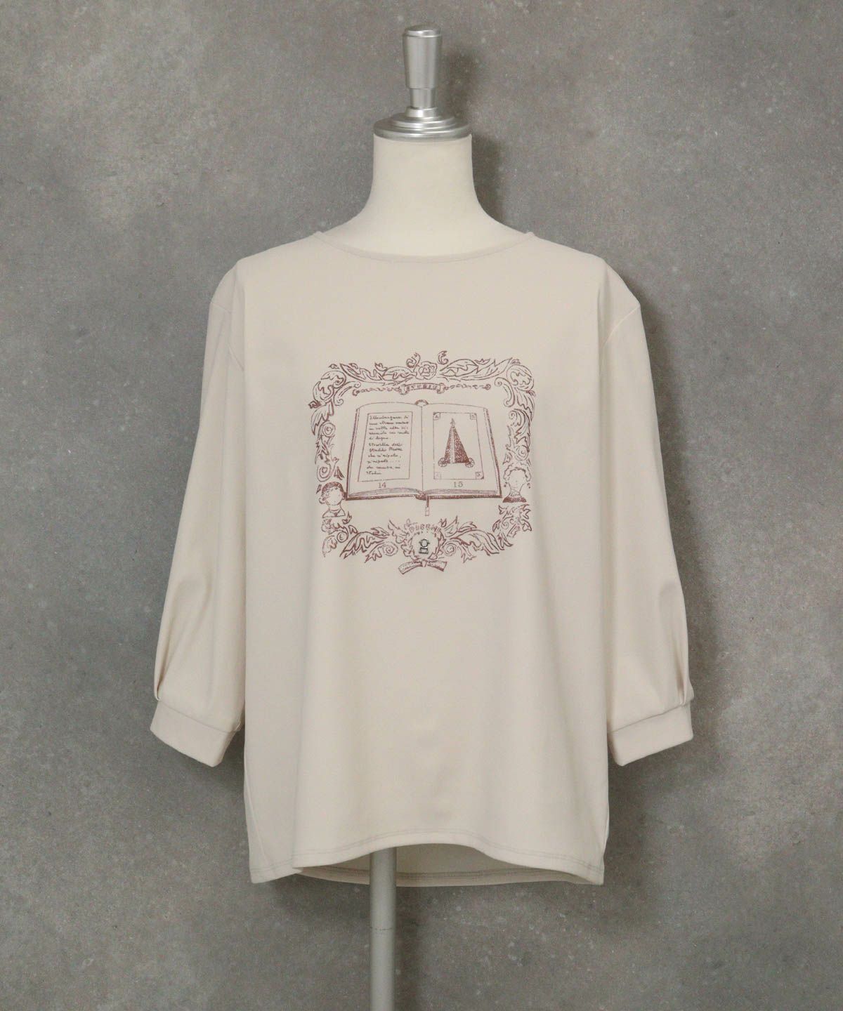  BOOKイラストUV冷感プルオーバー(ベージュ)前